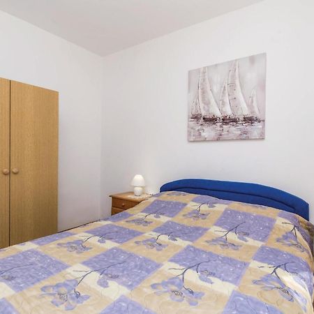 Stunning Apartment In Barbat-Rab With Wifi Barbat na Rabu Εξωτερικό φωτογραφία