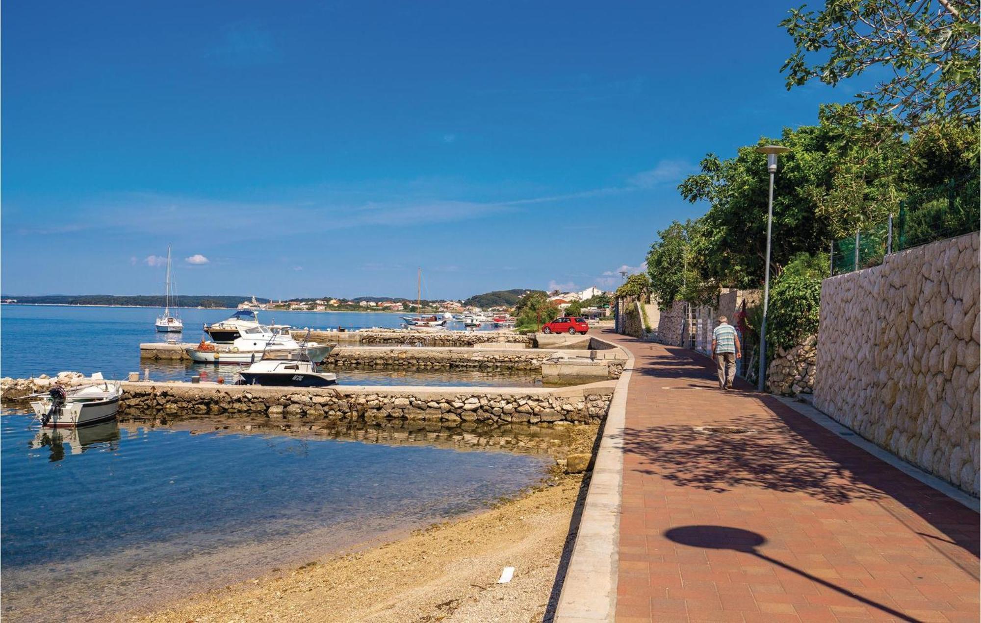 Stunning Apartment In Barbat-Rab With Wifi Barbat na Rabu Εξωτερικό φωτογραφία