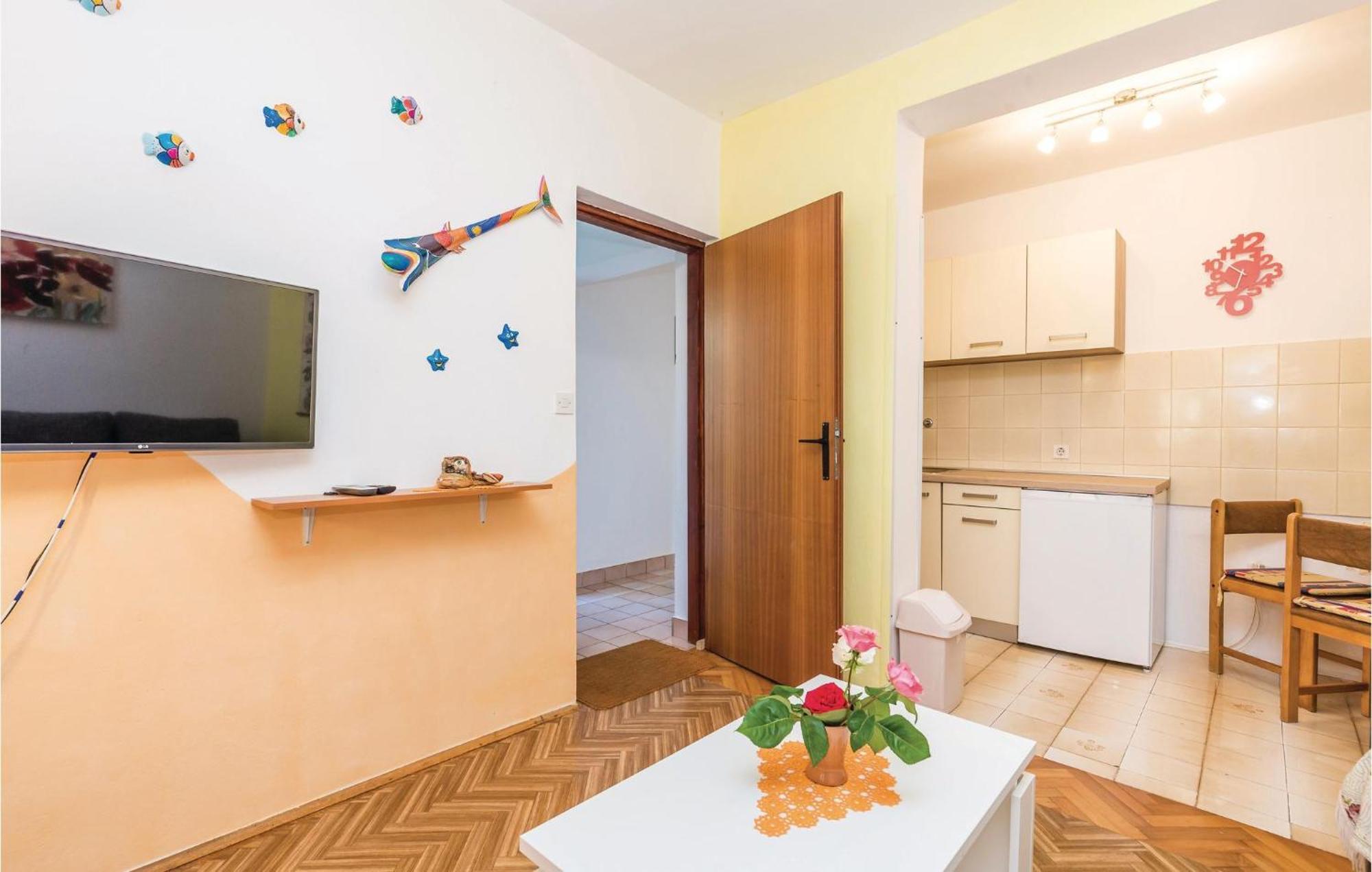 Stunning Apartment In Barbat-Rab With Wifi Barbat na Rabu Εξωτερικό φωτογραφία