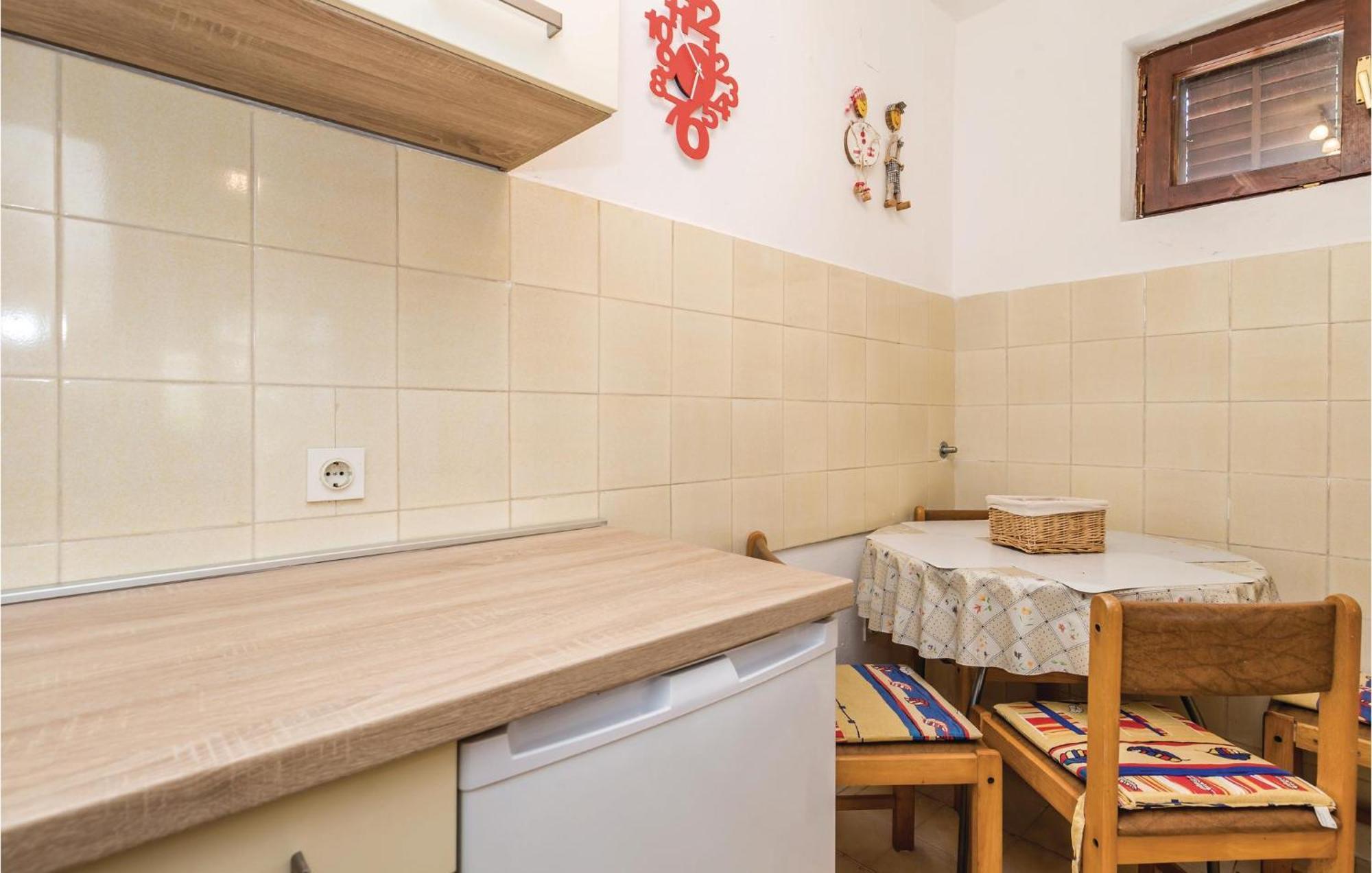 Stunning Apartment In Barbat-Rab With Wifi Barbat na Rabu Εξωτερικό φωτογραφία