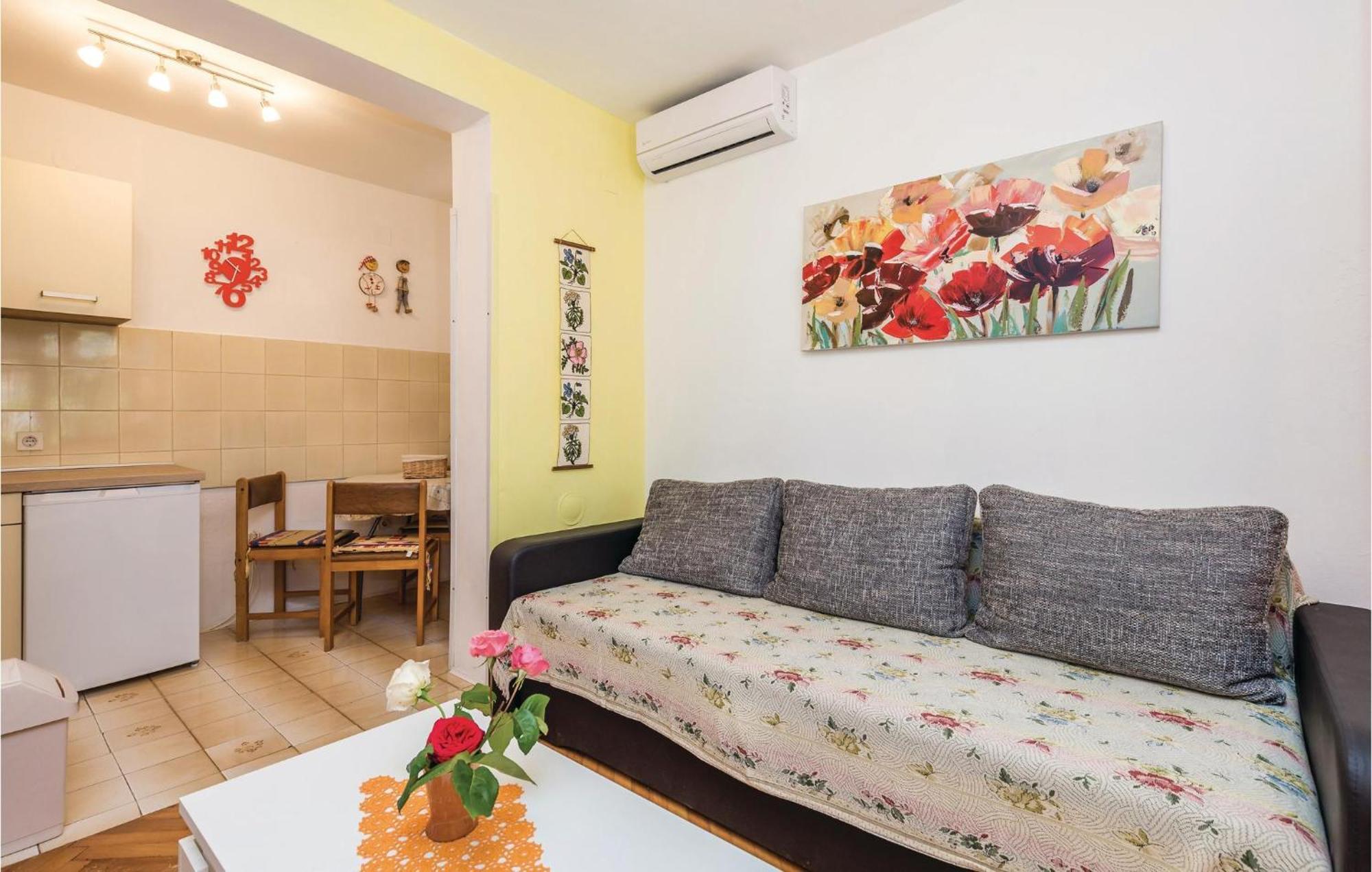 Stunning Apartment In Barbat-Rab With Wifi Barbat na Rabu Εξωτερικό φωτογραφία