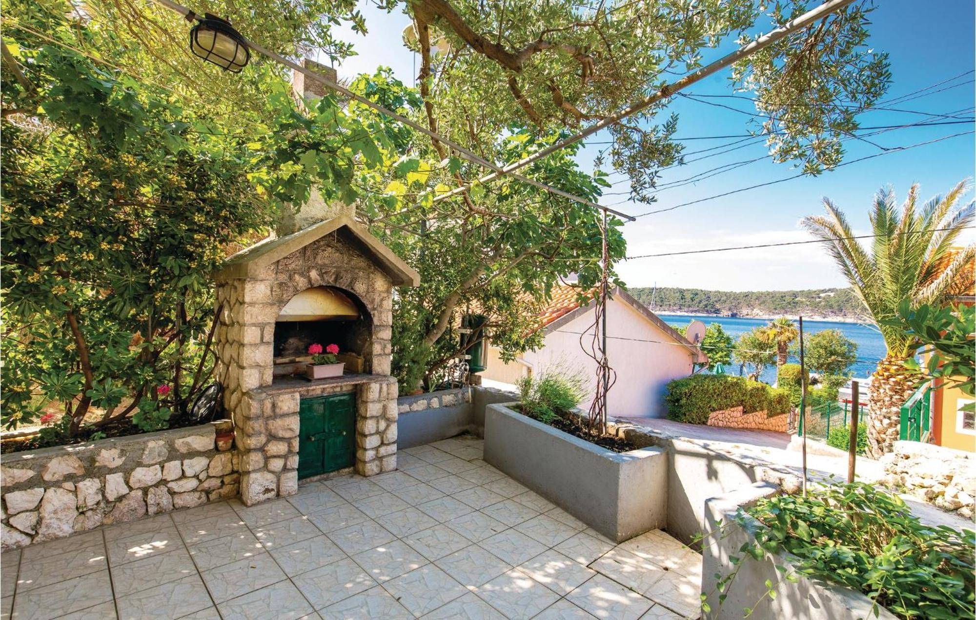 Stunning Apartment In Barbat-Rab With Wifi Barbat na Rabu Εξωτερικό φωτογραφία